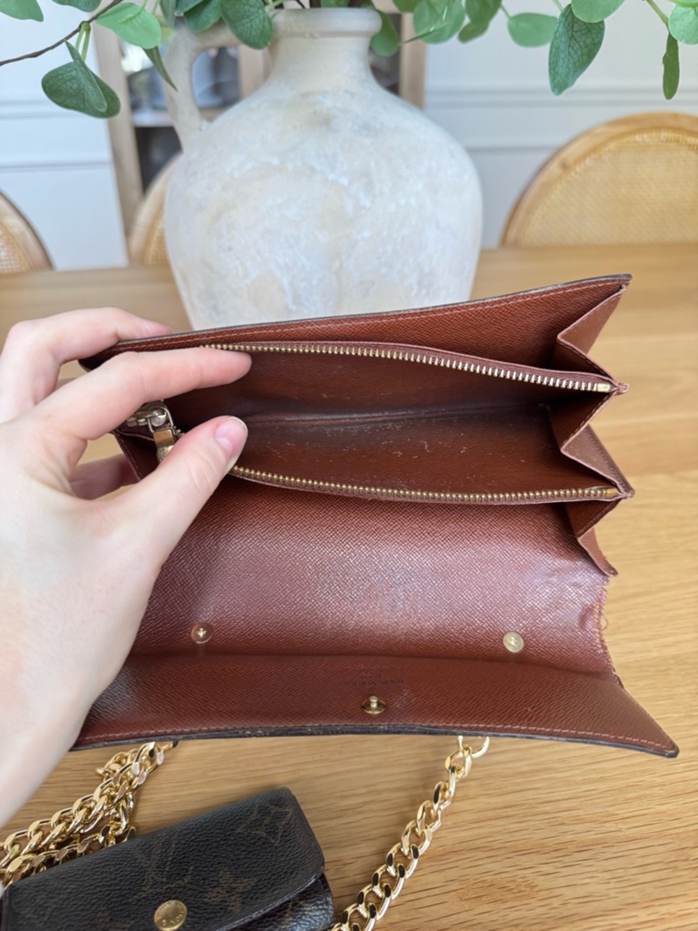 ✅AUTH✅SET OF LOUIS VUITTON WALLET ON A CHAIN+KEYHOLDER - Picture 11 of 16